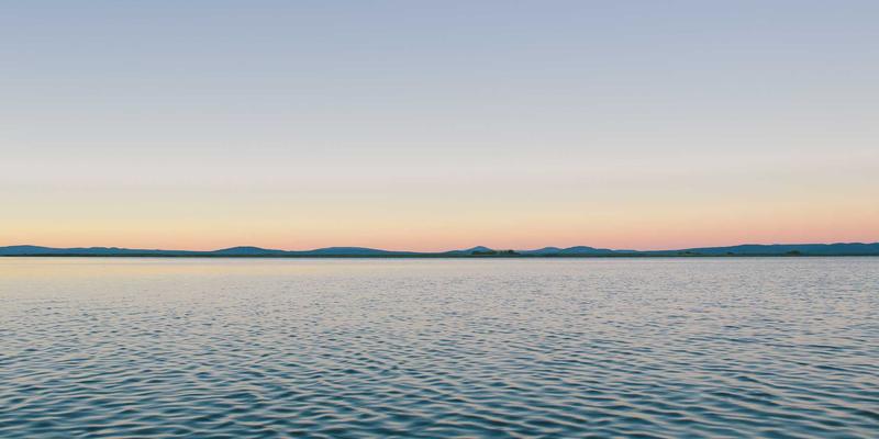 中世纪修道院的知识传承：欧洲文明火种的保存者与文化遗产守护史