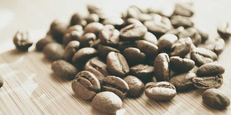 城市空间的历史层积：从古代城邦到现代都市的人文演变